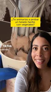 ¿Te animarías a probar este helado hecho con coliflor? 😬😬, ¿Qué opinas  sobre este emprendimiento? 🤔🤔👇🏽👇🏽, Video: @eatkinda , #emprendimiento  #impactoambiental♻️ #impactopositivo