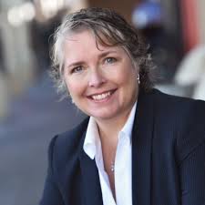 I'm so excited to announce that I began a new chapter in my career today…