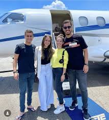 Nikolas e pastor da Lagoinha usaram jato de Vorcaro em campanha por Bolsonaro em 2022
