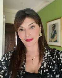 Potret Tamara Bleszynski yang Tetap Tampil Stunning di Usia 50 Tahun, Awet  Muda Bak 'Vampir'