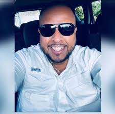 Noel Pineiro's Instagram, Twitter & Facebook