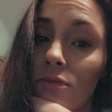 I am looking for people who currently have stage 4 lung cancer or someone  close who has gone through it. The diagnosis was a week or two ago,  hospitalized due to needing