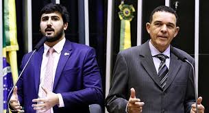 O presidente da câmara dos deputados, rodrigo maia, deve anunciar ainda hoje o nome que terá o apoio dele para a eleição. D5narbyv02pjgm