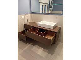 Mobili bagno lavabo consolle topsy unitop hide. Mobile Per La Sala Da Bagno Mirandola Mobile Bagno Sospeso Milano In Rovere Design L 160