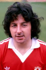 Man Utd legend Mickey Thomas diagnosed with stomach cancer as Phil Jones  joins Coronation Street stars to raise cash for hero