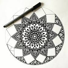 Reproduire un dessin par quadrillage. 1001 Idees Et Techniques Pour Faire Un Mandala