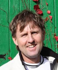 Tillhör marknadsförings- och logistikgruppen, men min undervisning bedrivs  huvudsakligen inom marknadsföring o