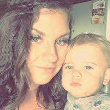 Katie Barrow's Instagram, Twitter & Facebook