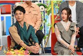 石原さとみ satomi ishihara 妻夫木聡 satoshi tsumabuki fashion hats hard hat