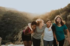 50 Best Group Photo Captions Perfect For Your Squad Picture Friends is a sitcom about a group of friends in new york city that was originally broadcast from 1994 to 2004. it s me jd