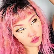 Sherliza Moe" White people in asian media/kpop (TV Episode 2019)