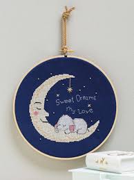 This free valentine cross stitch pattern and matching floss thread holders are a handy cute addition to your stash. Cross Stitch Downloads Page 1