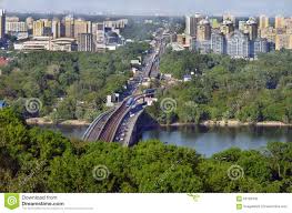 Een van de vele geweldige gratis stockfoto's van pexels. Cityscape Landschap De Hoofdstad Van De Oekraine Kiev Nieuwe Brug Over Dnieper Stock Foto Afbeelding Bestaande Uit Vegetatie Flora 63180432