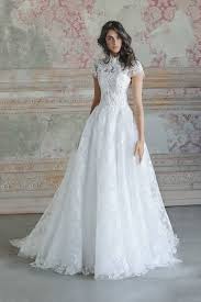 Hai un atelier di abiti da sposa e cerimonia? Marche Abiti Da Sposa Le Foto Delle Migliori Collezioni Sul Nuovo Sposi Magazine