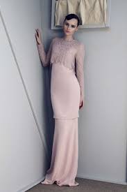 Aku nie bukan peminat warna merah! Nurita Harith Lebaran Luxe 2017 Lace Fashion Dress Pesta Fashion Dresses