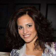 Laura Giacobbe's Instagram, Twitter & Facebook