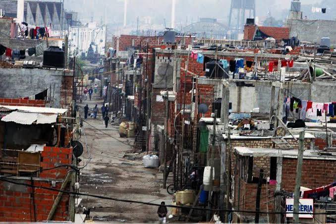 Barrios populares: el aislamiento de los frágiles -