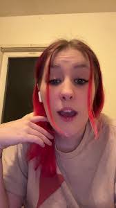 Lacey Pennington's Instagram, Twitter & Facebook