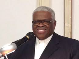 Faith Matters: Energetic Rev. Darryl Tate finds fit at St. Andrew