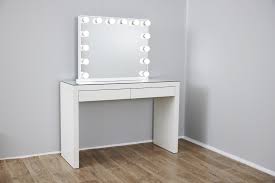 Crystal & hollywood mirrors for vanity tables. Ysabel Hollywood Makeup Mirror With Led Lights 2 Drawers Vera Vanity Vanity Chic Mirrors