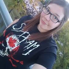 Jana Lea's Instagram, Twitter & Facebook