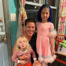 Pink and her daughter willow sage hart performed together sunday's billboard music awards, where the singer also picked up the icon award. How Many Kids Do Pink And Carey Hart Have Popsugar Family