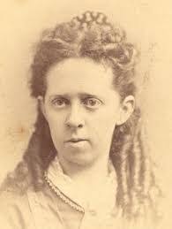 Wanda Covey's Instagram, Twitter & Facebook