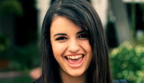Rebecca Black quer ser a nova Taylor Swift?