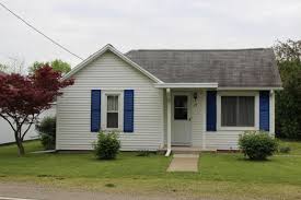 Sterling Oh Homes For Sale Her Realtors Ohio Real Estate Mount Sterling Home