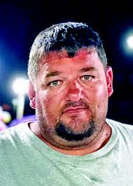 Travis Shultz's Instagram, Twitter & Facebook