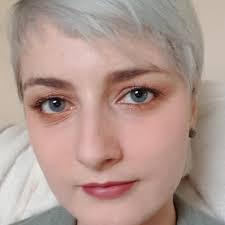 Hannah Casey's Instagram, Twitter & Facebook