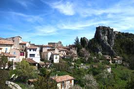 Rougon Dorpje Met Eersterangs Uitzicht Op De Gorges Du Verdon Frankrijk Puur Reistips Recepten Frankrijk Dorpjes Provence Frankrijk
