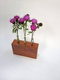 Centre De Table Floral Soliflore En Bois Avec 3 Tubes A Essai En Verre Bud Vases Diy Vase Floral Centerpieces