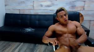 Latin Hunk Bodybuilder Cum Cam: Gay Amateur Amateur Porn | xHamster