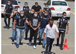 Necati neco arabacı (14 şubat 1972 köln doğumlu ), daha önce almanya'nın köln kentinde faaliyet gösteren ve şu anda türkiye'de. Hells Angels Cetesi Cokertildi Arabaci Ve 2 Kisi Tutuklandi