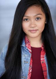 Angelina Samson's Instagram, Twitter & Facebook