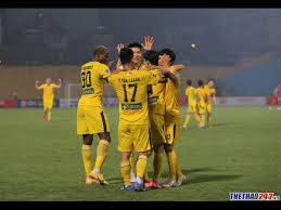 6 đội có thành tích xuất sắc nhất tiến vào vòng playoffs. Báº£ng Xáº¿p Háº¡ng V League 2021 Vong 6 Hagl Tiáº¿p Tá»¥c XÆ°ng Ba
