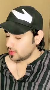 video call per aakar baat karo theek se Karen and I will send you