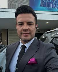 Espero que hayan disfrutado la Gala 1, Temporada 3 de @yomellamoelsalvador  ¡Increíble talento el de los participantes! Gracias a todos por sus saludos  y mensajes. Feliz descanso.