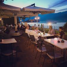 The famous town of stresa (italy, 5000 inhabitants, 200 m above sea level) enjoys a splendid location on lake maggiore in the gulf of borromeo, where it overlooks the eponymous islands, the main attraction in the region.its beautiful countryside, architectural gems and mild climate combine to make stresa one of the most popular tourist attractions in italy. Daniel S Restaurant Lounge Bar Home Facebook