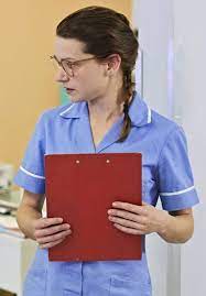 Jde po ní pojišťovna a také po pomstě lačnící darina. Ordinace V Ruzove Zahrade 2 Tv Nova Nurse Uniform Nurse Dress Uniform Uniform Dress