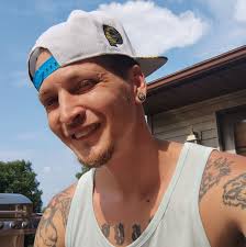 NO TRADES FOR SALE‼️‼️‼️ Up for sale 2016 Ram 1500 Longhorn 4x4 Truck has  161k miles. 5.7 V8 Hemi 4 wheel drive Air suspension Tow package Runs  great, no issues Automatic transmission,