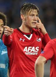 A target man due to his height, the striker is also an instinctive poacher, often reacting first in the box. Wout Weghorst Wikipedia