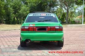 Ketika keluar kamar mandi aku cek pintu belakang rumah yang tembus ke rumah mertuaku, ternyata tidak kutemukan seseorang atau apa2, aku lega dan merasa aman cerita sex: Proton Wira Podium Green Mekanika