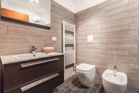 Prima e dopo (tutte le fasi di un bagno completo) la cosa migliore è portarti in cantiere. Quanto Costa Ristrutturare Il Bagno Facile Ristrutturare