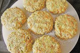 Gemusefrikadellen Mit Krauterquark Chefkoch Rezept Rezepte Lebensmittel Essen Kochrezepte
