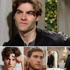 Christian has no idea that the beautiful man he meets at the beach is the  famous Alex Hayes, quarterback of the Portland Pirates. But he is happy to  re-awaken the single dad's