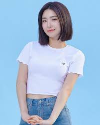 Four musicians—bts, iu, brave girls and sg wannabe—each claim two of the top 10 most popular songs in korea in the month of may. Yuna Brave Girls Profile And Facts Updated