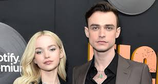 In 2015, she appeared in another tv movie 'descendants' as mal. Thomas Doherty Reveals His Secret To Keeping Romance Alive With Dove Cameron Dove Cameron Thomas Doherty Just Jared Jr