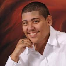 I rather you be a handful than a headache 😜😂🙌🏽🙏🏽